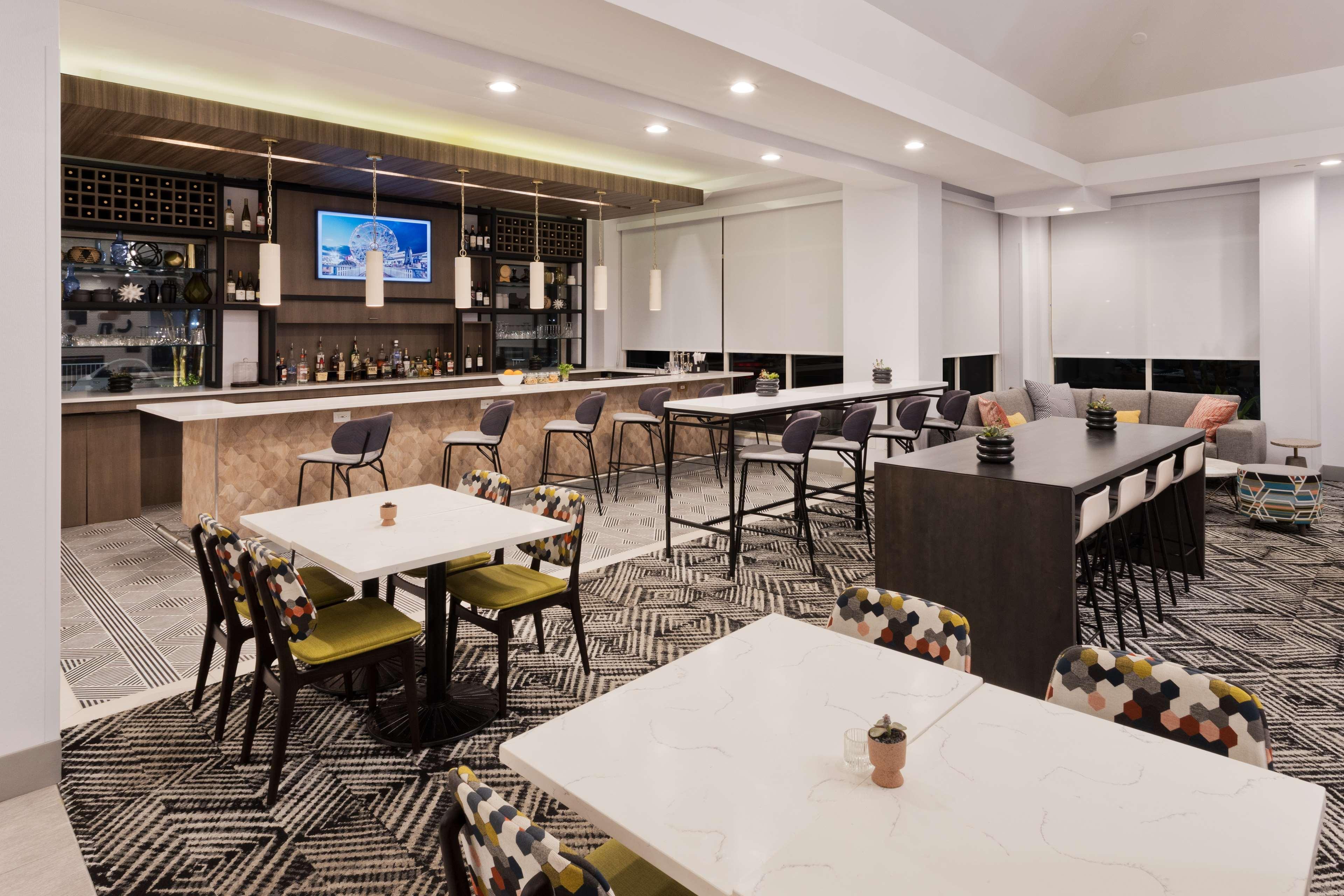 Hilton Garden Inn Birmingham/Lakeshore Drive Exterior photo
