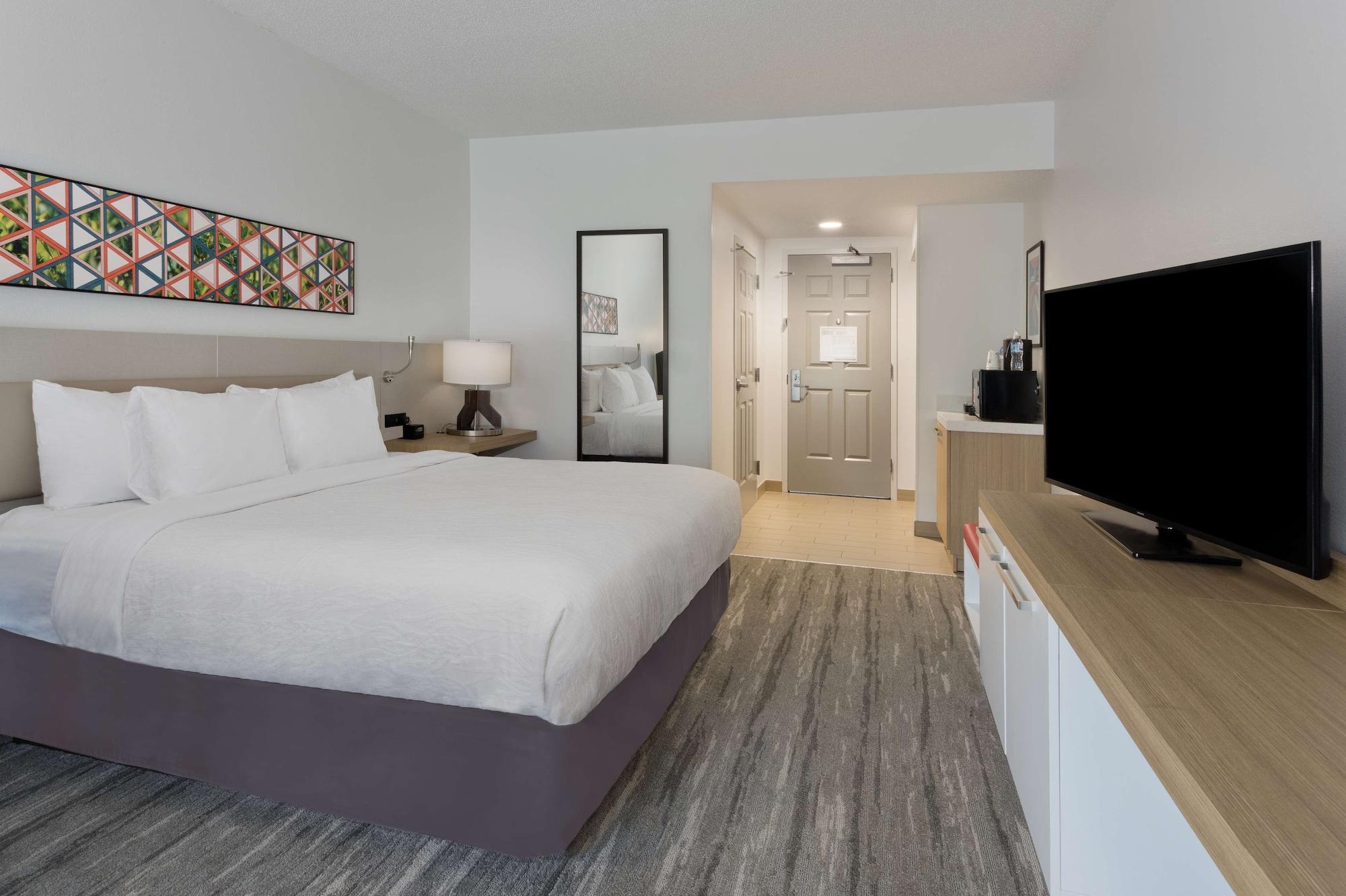 Hilton Garden Inn Birmingham/Lakeshore Drive Exterior photo