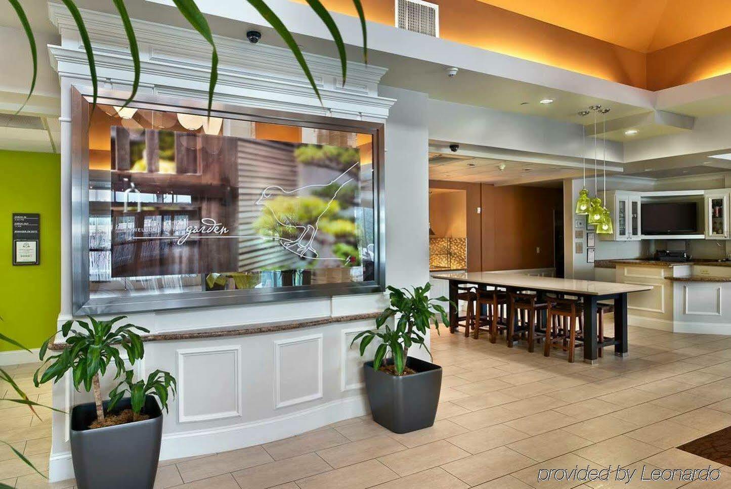 Hilton Garden Inn Birmingham/Lakeshore Drive Exterior photo